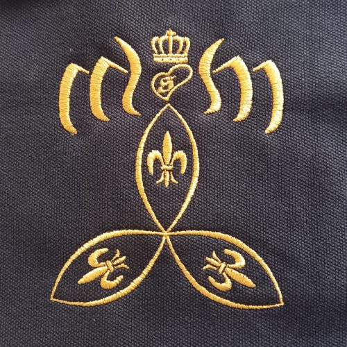 Nr.11 Brustlogo Dreifache Isis